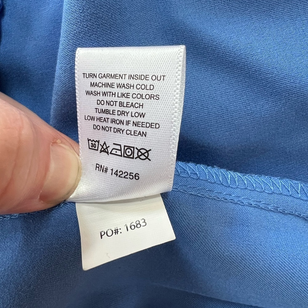 FIGS Women's Catarina One-Pocket Scrub Top in Ceil Blue PO# 1683, XXS - Picture 8 of 9